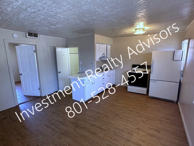 Building Photo - Shady View Apartments