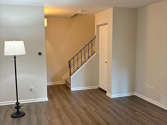Building Photo - 410 Sunnybrook Ln