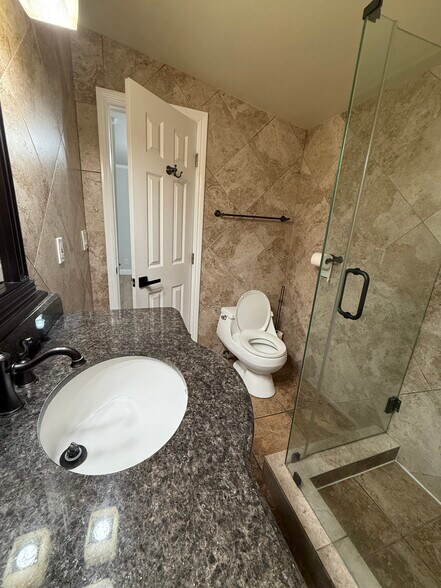 Second bathroom - 1125 Stanley Ave