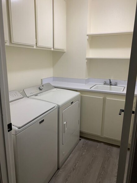 Building Photo - 3656 Blair Way