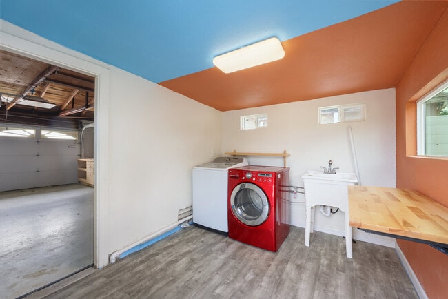 Building Photo - 4741 Allied Rd