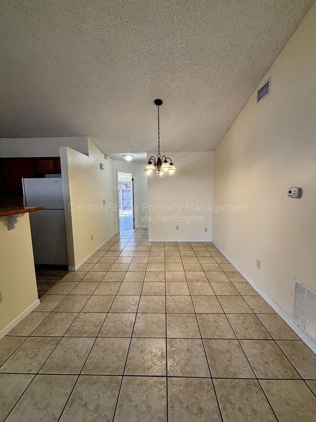 Building Photo - 1209 Roma Ct