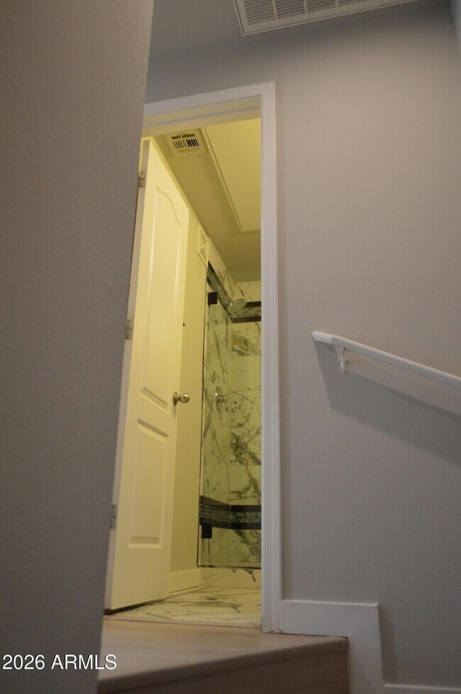 Building Photo - 1701 E Colter St