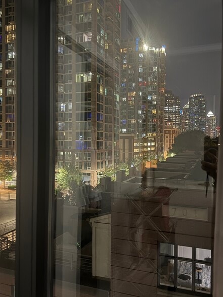 Building Photo - 715 N Church St