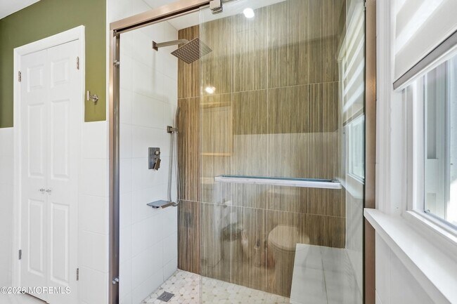 Building Photo - 227 Chatham Ave