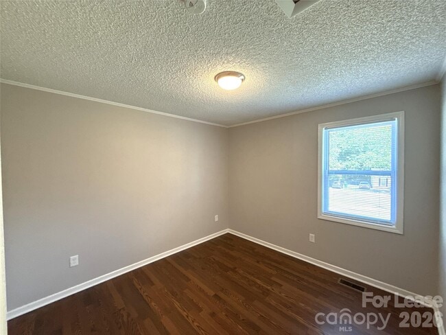 Building Photo - 8209 Terra Linda Ln