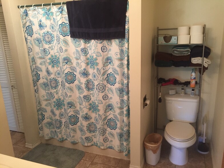 Building Photo - 1527 Jefferson St