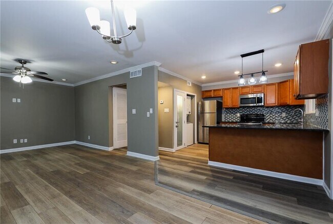 Building Photo - 1277 Goodwin Rd NE