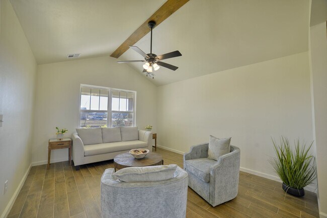 Building Photo - Brand New Home in Washington!