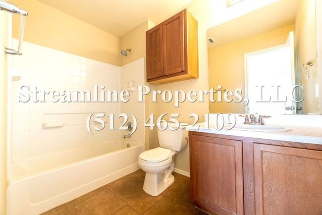 Building Photo - Beautiful 4 bedroom home in Del Valle!