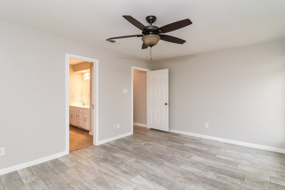 Building Photo - 10328 Gray Oak Ln