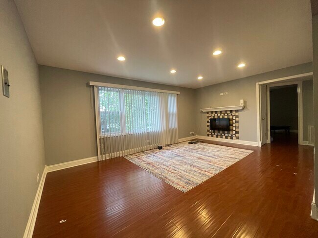 Building Photo - 6834 W Lode Dr