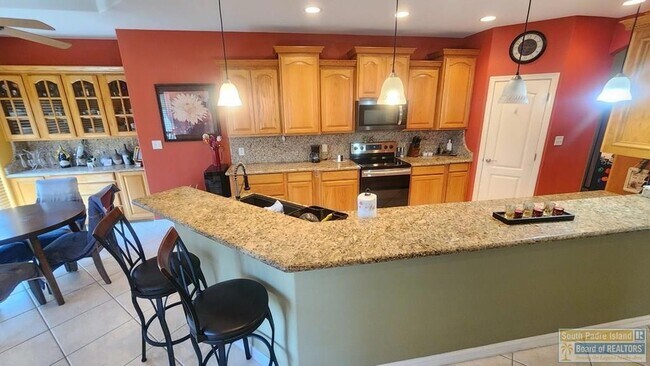 Building Photo - 15 Cypress Point Dr