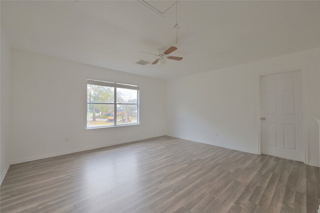 Building Photo - 3802 Harris Mill Dr