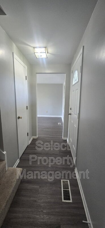 Building Photo - 5412 Scepter Ct