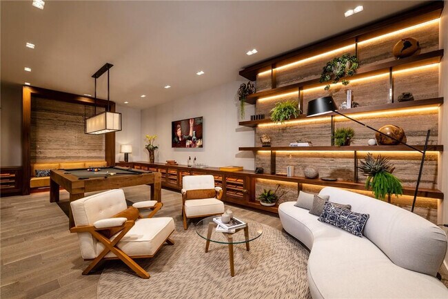 Building Photo - 2200 N Ocean Blvd