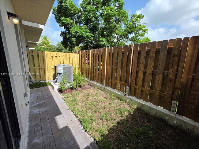 Building Photo - 13847 SW 261st St