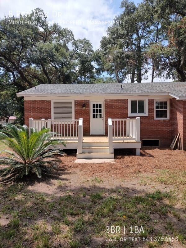 Building Photo - 8 Red Oak Dr