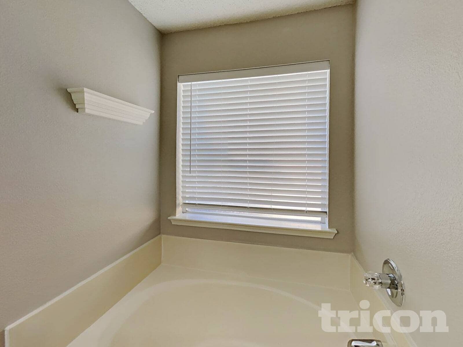 Building Photo - 2516 Concina Way