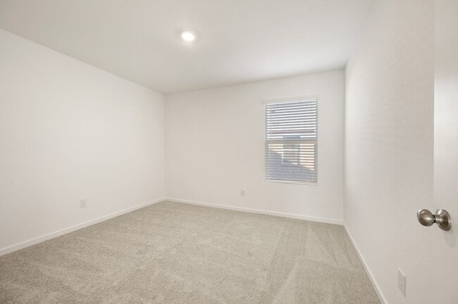 Building Photo - 1340 Blazin Bronco Trl