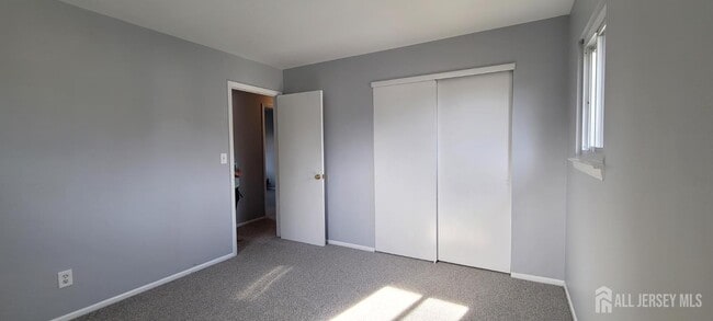 Building Photo - 12 Van Buren Ave