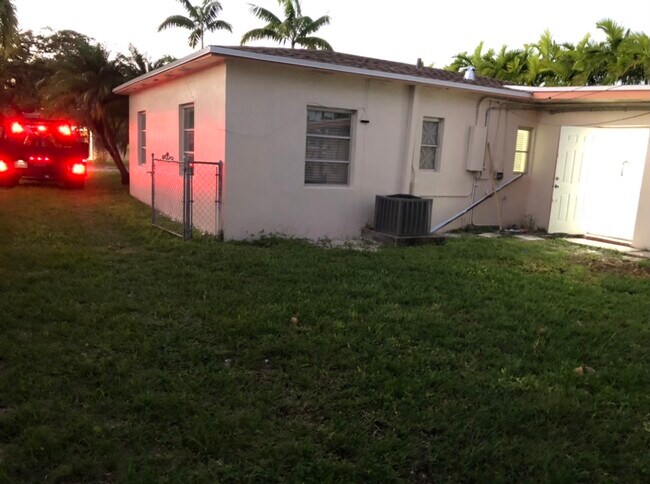 Building Photo - 14321 Boggs Dr