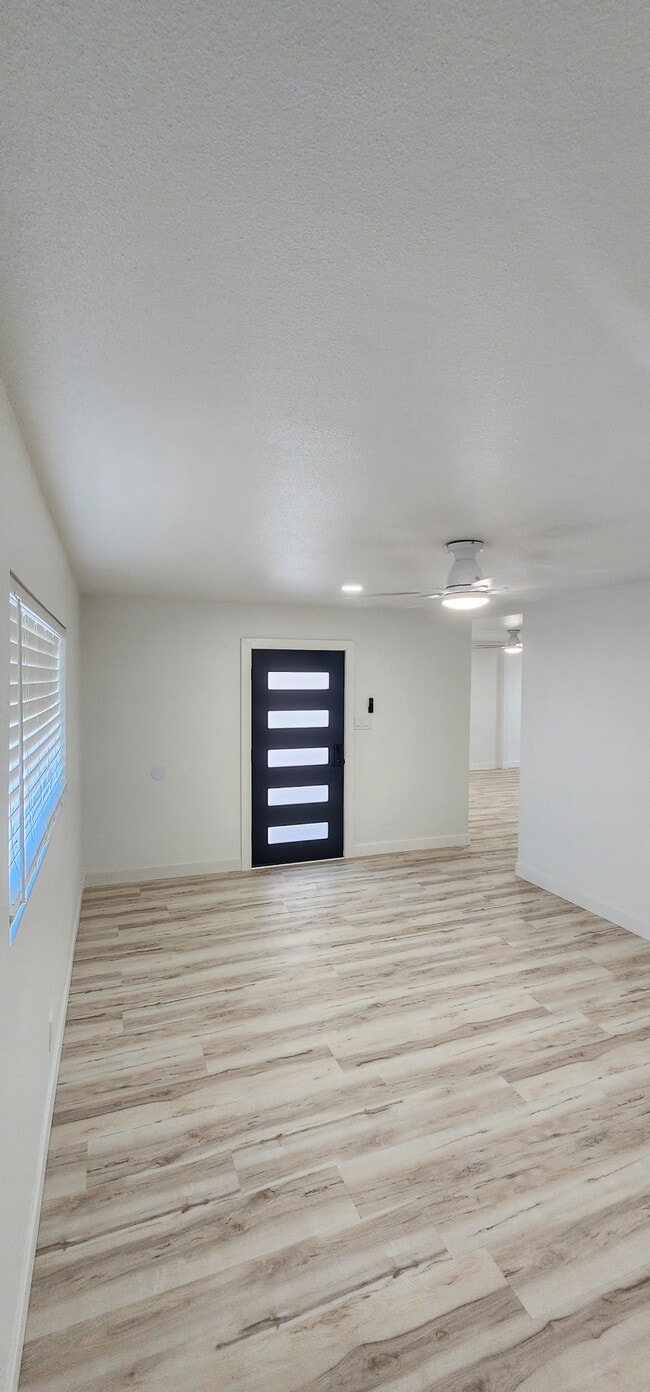 Building Photo - 313 Magnolia Ave