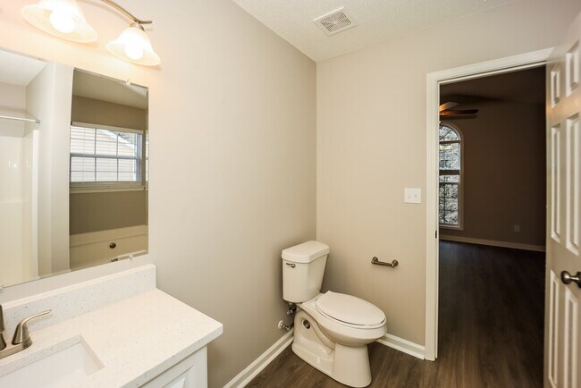 Building Photo - 5651 Eagles Feather Ln