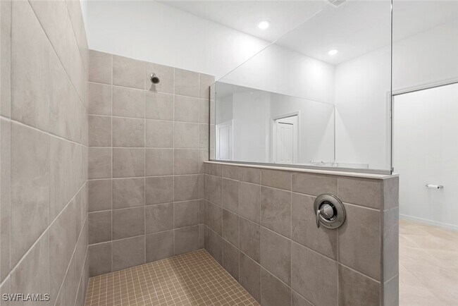 Building Photo - 15182 Bluffton Ln