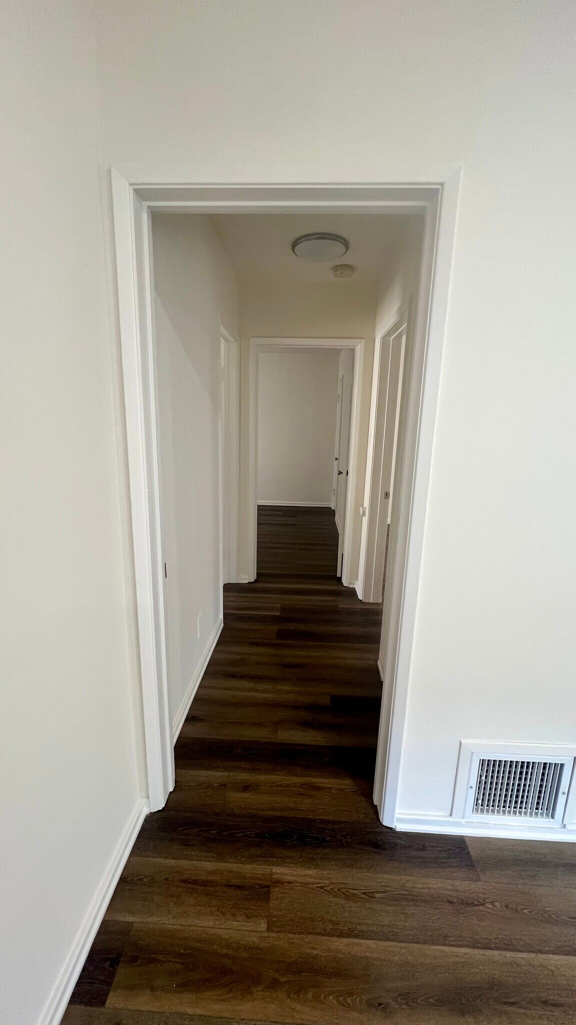 Building Photo - 808 Alandele Ave