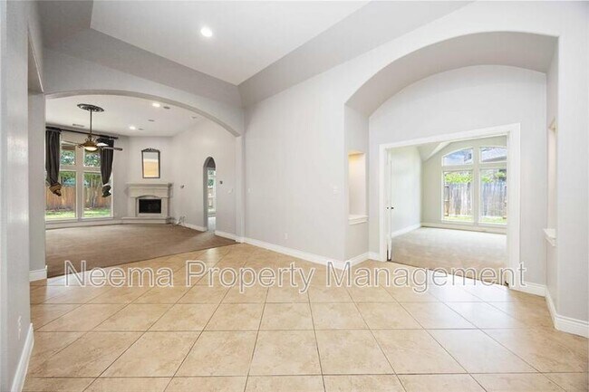 Building Photo - 2423 Rosillos Peak Dr