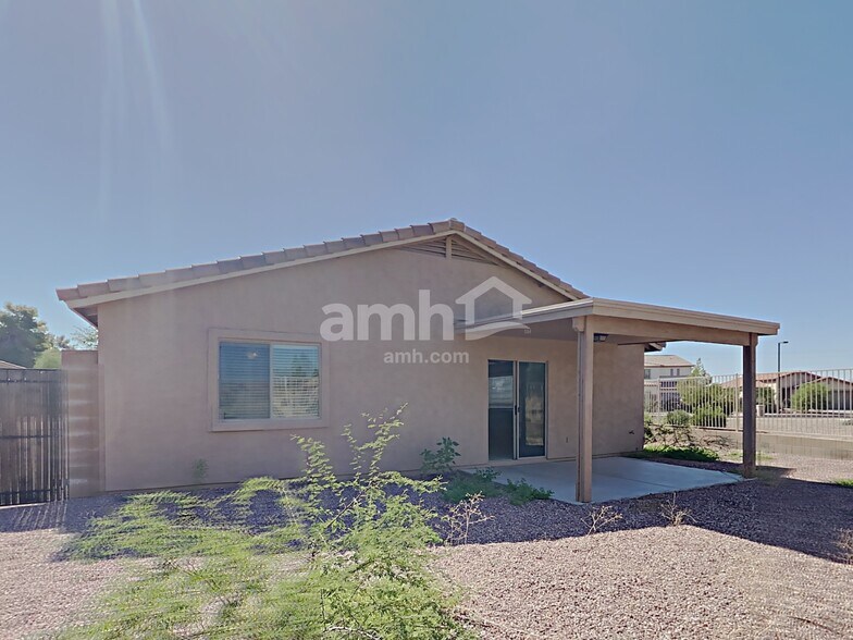 Building Photo - 7504 S Sunrise Way