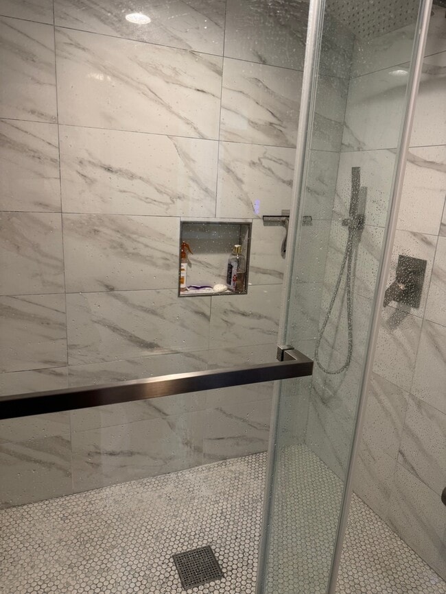 Building Photo - 1216 W 95th Pl