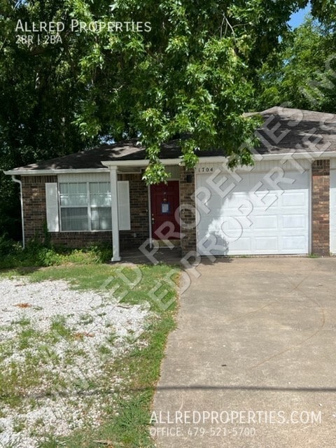 Primary Photo - Duplex for rent in Fayetteville! Near Univ...