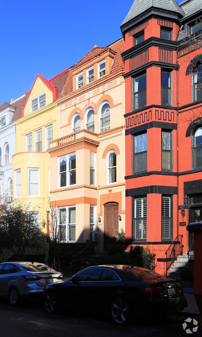 Row house view - 1861 Mintwood Pl NW