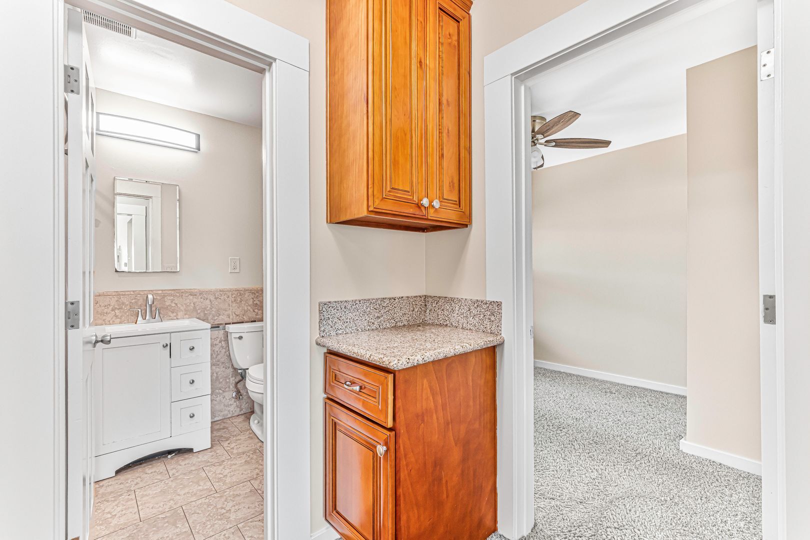 Building Photo - 1460 Gaviota Ave