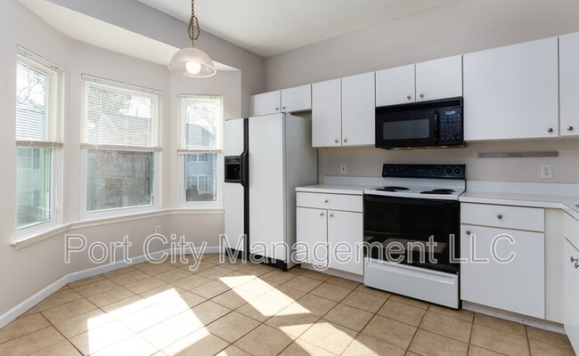 Building Photo - 6732 Cozy Ln