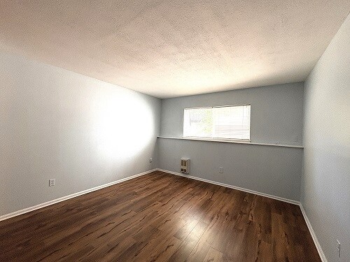 Building Photo - 14896 E 2nd Ave