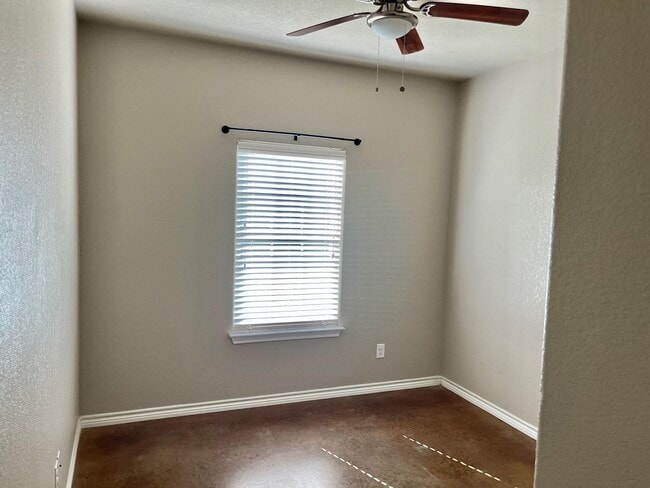 Building Photo - 2312 CR 314