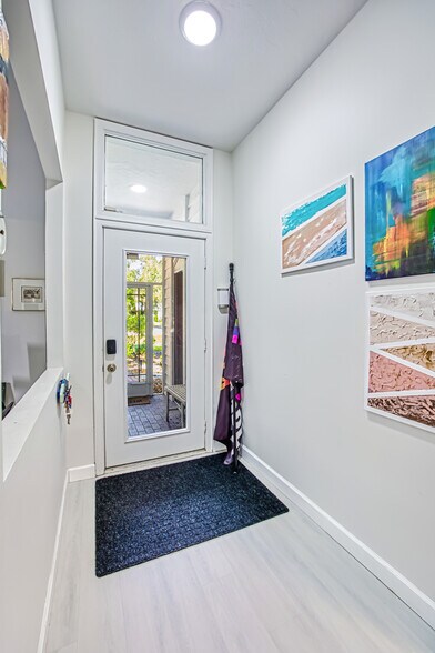 Building Photo - 2490 Outrigger Ln