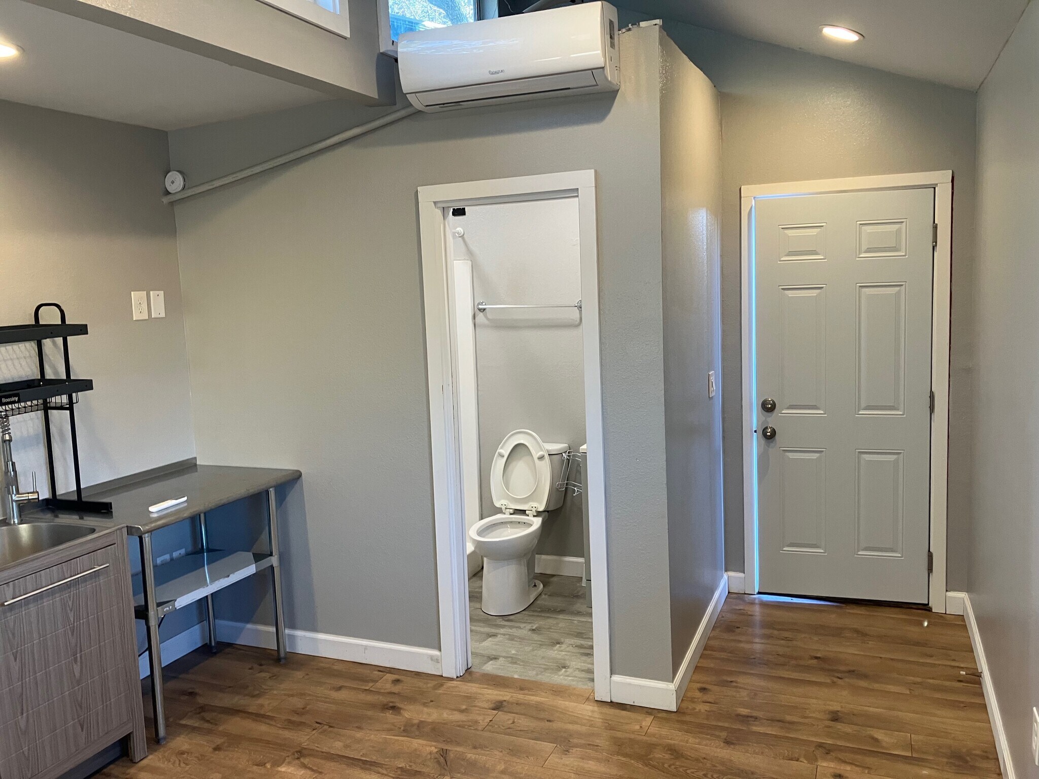 Building Photo - 105 Jolon Dr