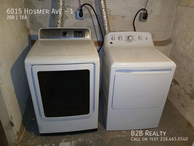 Building Photo - 6015 Hosmer Ave