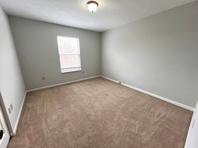 Building Photo - Cranberry Township - 3 Bedroom 2.5 Bathroo...