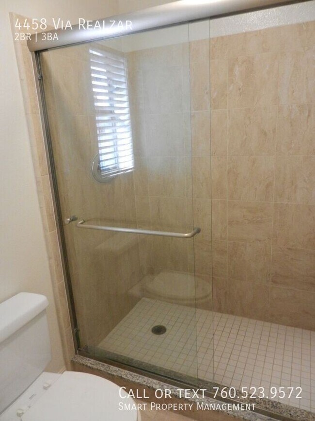 Building Photo - 4458 Via Realzar