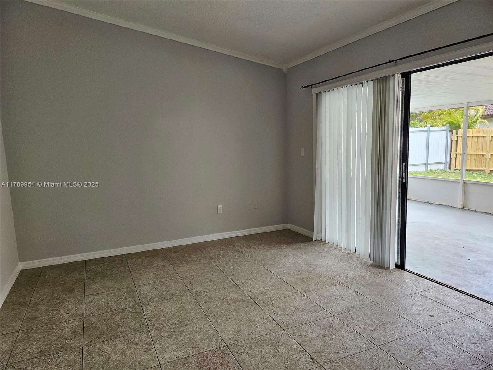 Building Photo - 6455 SW 135th Ave