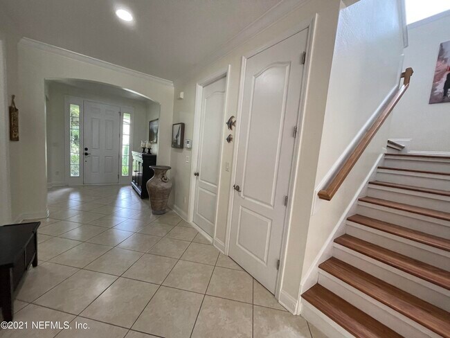 Building Photo - 346 Hefferon Dr