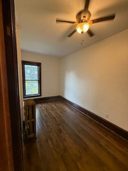 Building Photo - 1228 E Brady St