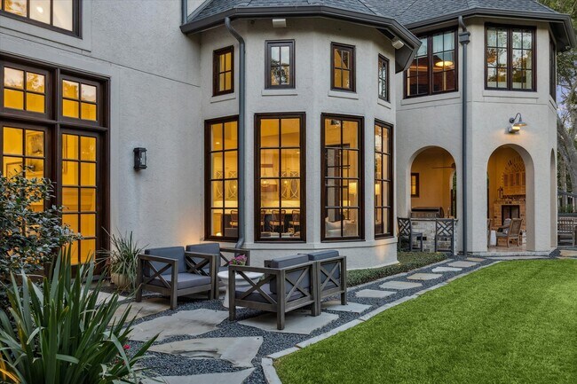 Building Photo - 20 Lacewood Ln