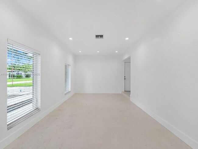 Building Photo - 17721 SW 84th Ct