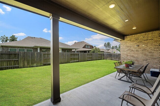 Building Photo - 15240 Hemingway Heights Dr
